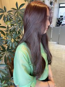 【pignon】レイヤーロング ブリーチ無し 暖色系カラー - 髪質改善 SEPT. 天神大名掲載