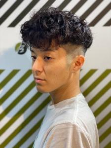 大人カッコいい20代30代40代スペインカール - BARBER-BAR 四谷店掲載
