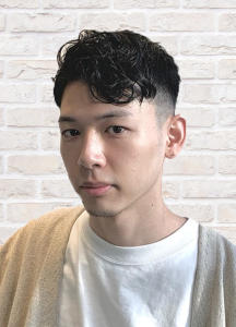 20代30代40代　大人ツーブロックパーマ【京都駅】 - ALL DAY HELLO`S 京都駅前店掲載