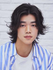センターパート×ロング - EARTH coiffure beaut? フォレストモール印西牧の原店掲載