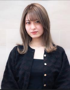 セミロングくびれヘアー - noa掲載