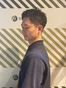 大人の刈り上げスタイル【BARBER-BAR】 - バーバーバー赤羽掲載