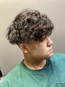 強めプードルパーマ - ヒロ銀座ヘアーサロン 新橋 銀座口店掲載