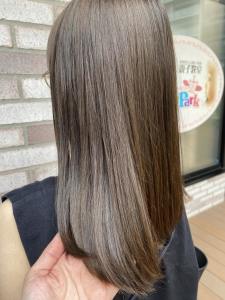 カーキグレージュ - 半個室 rire hair 千早店掲載