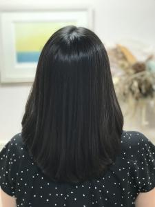 セミロングストレート - メーキングヘアークラフト 北与野掲載