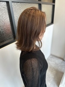 【山田紗羅】ベージュハイライト - each f. hair&spa掲載