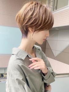 大人可愛い前髪ありのひし形マッシュショートパーマ20代30代 - &STORIES掲載