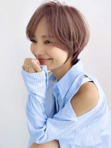 大人可愛い前髪ありのひし形マッシュショートパーマ20代30代 - &STORIES掲載