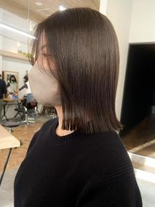 切りっぱなしボブ　オリーブアッシュ　10f代20代 - canoe 博多ミスト店掲載