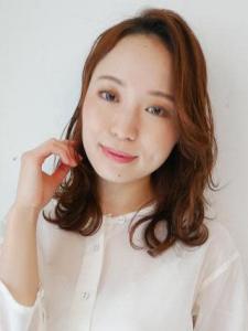 三軒茶屋_レディース_セミロング_ピンクブラウン_コテ巻き - HAIR & MAKE EARTH 三軒茶屋店掲載