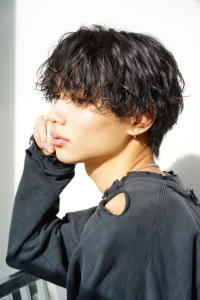 ツイストスパイラルパーマ - メンズヘア整形サロン GOALD 名古屋 栄掲載