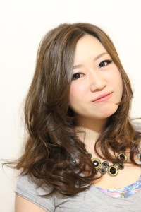 綺麗な女子のカールスタイル - LUCAP hair design掲載