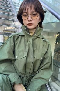 前髪カット顔まわり似合わせ外ハネくびれレイヤーミディ - GLROW掲載