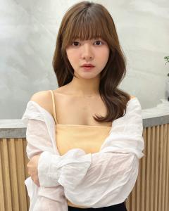 韓国顔周り前髪カットくびれ巻きグレージュ - GLROW掲載