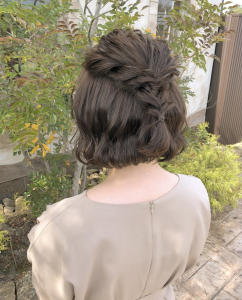 顎ラインボブのヘアアレンジ☆各務原 - 全席個室型美容室 GALLARIA Elegante各務原店掲載