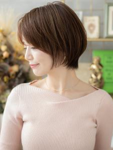 小顔かきあげ前髪前下がりショートマッシュステップボーンカット - COVER HAIR bliss 大宮西口店【カバー ヘア ブリス】掲載