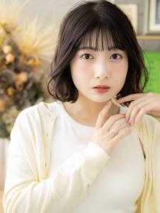 アッシュオリーブくせ毛風エアリーミディ　グレージュカラー - COVER HAIR bliss 大宮西口店【カバー ヘア ブリス】掲載
