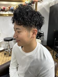 束感ショート　波巻き　ハイライト マッシュパーマ - ARCANA 明治神宮前 表参道 原宿掲載