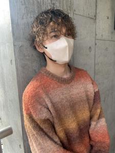 束感ショート　波巻き　ハイライト マッシュパーマ - ARCANA 明治神宮前 表参道 原宿掲載