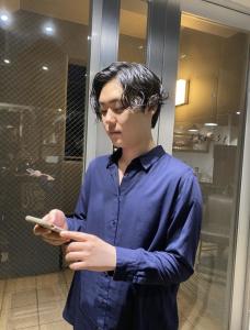 束感ショート　波巻き　ハイライト マッシュパーマ - ARCANA 明治神宮前 表参道 原宿掲載