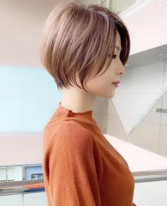 大人可愛い前髪ありのひし形マッシュショートパーマ20代30代 - &STORIES掲載