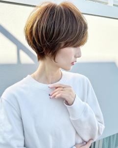 大人可愛い前髪ありのひし形マッシュショートパーマ20代30代 - &STORIES掲載
