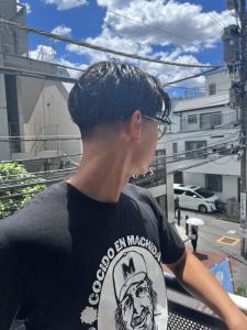 束感ショート　波巻き　ハイライト マッシュパーマ - ARCANA 明治神宮前 表参道 原宿掲載