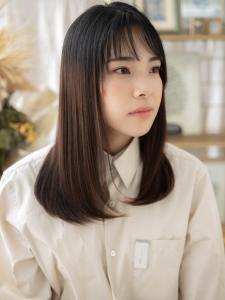 シースルーバングアースカラーエアストレート グレージュアッシ - COVER HAIR bliss 川口東口駅前店【カバー ヘア ブリス】掲載