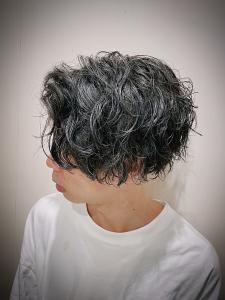 スパイラルパーマ　センターパート　六本木　メンズカット - ヒロ銀座ヘアーサロン 麻布乃木坂 六本木駅前店掲載