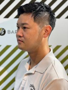 大人の刈り上げスタイル - BARBER-BAR 四谷店掲載