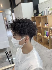  2ブロック　アップバング　ツイストスパイラルパーマ - HEARTS hair's五日市店掲載
