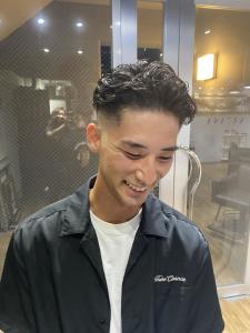 束感ショート　波巻き　ハイライト マッシュパーマ - ARCANA 明治神宮前 表参道 原宿掲載