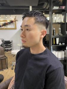 束感ショート　波巻き　ハイライト マッシュパーマ - ARCANA 明治神宮前 表参道 原宿掲載