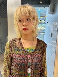 斜めバンググレージュカラーデザインカラー　シルキーベージュ　 - ARCANA 明治神宮前 表参道 原宿掲載