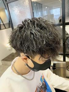 マッシュ×ツイストスパイラル×波巻きパーマ×黒髪 - owl 心斎橋掲載