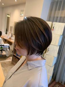20代30代40代小顔ハンサムショートアッシュブルーブラック - ブロッサム東久留米店掲載