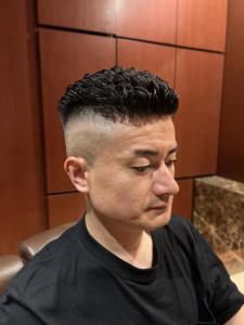 濡れパンスキンフェード - ヘアーモードキクチ 銀座店掲載