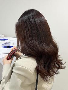 《韓国ヘア》レッドブラウン×ヨシンモリ - tocca hair＆treatment by Rium掲載
