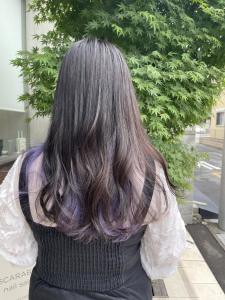 ホワイトに抜けていくバイオレットインナー - EMU international 春日部本店掲載