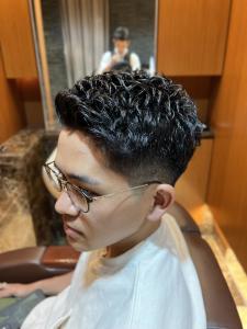 濡れパンローフェード - ヘアーモードキクチ 銀座店掲載