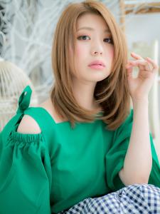 シルキーベージュ小顔前下がりかきあげ前髪　ハイトーンカラー - mod's hair【モッズヘア】越谷/越谷西口店掲載