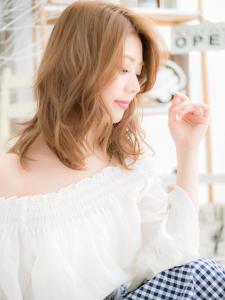 外国人風バレイヤージュ小顔エアリーミディ　ハイトーンカラー - mod's hair【モッズヘア】越谷/越谷西口店掲載