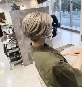 ブリーチ/ホワイトシルバー/ショートボブ - hair salon PAcuTA掲載