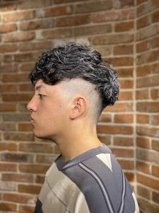 仙台　スペインカール　フェード - ヒロ銀座 バーバーショップ 仙台本店【HIRO GINZA BARBER SHOP】掲載
