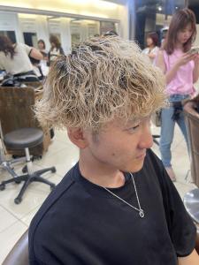 ブリーチ毛でもできる波巻きパーマ☆ - Neolive aim 横浜店掲載