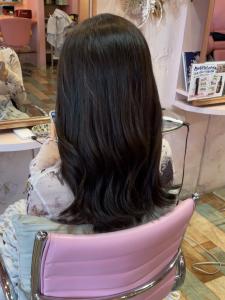 ほんのりブルーを感じる艶カラー - MIENE Hair【髪質改善 × 本格エイジングケア専門】掲載