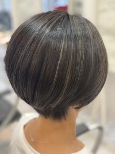 白髪ぼかしハイライト　ショートヘア - Hair design MOVE掲載