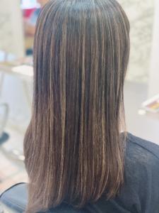白髪ぼかしハイライト　ロング - Hair design MOVE掲載