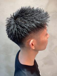 ツーブロック　アップバング　束感ショート - 完全個室 THIS IS BARBER 3rd掲載