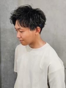ツイストパーマ×メンズハイライト　メッシュスタイル - THIS IS BARBER掲載